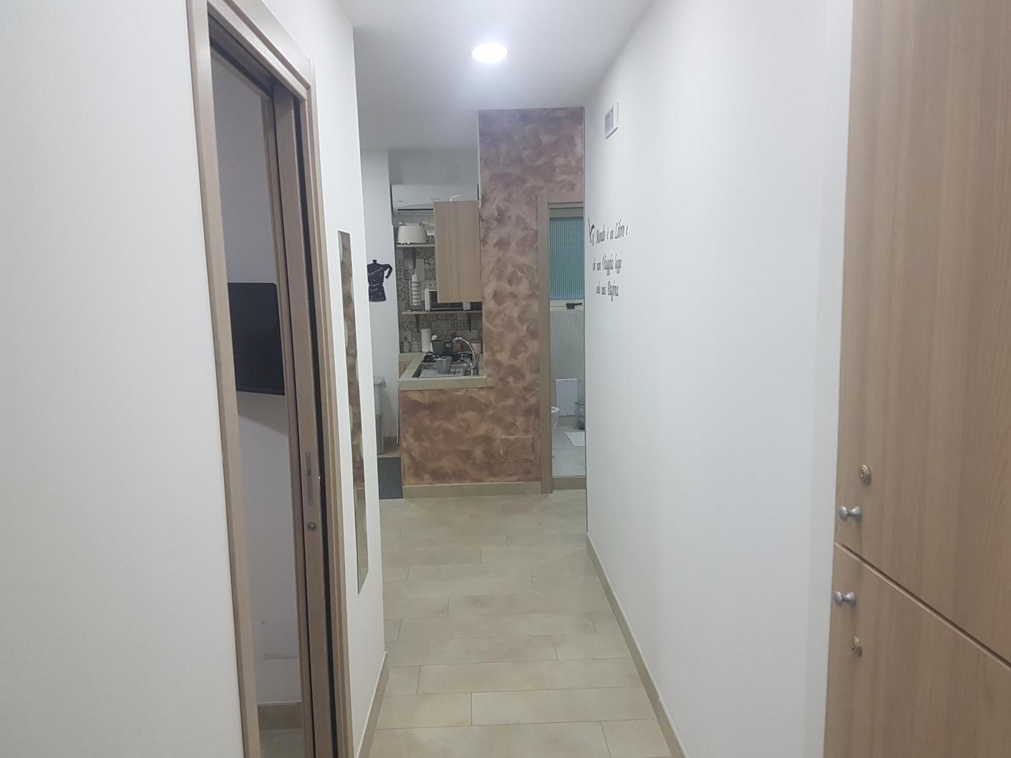 Reginahouse Apartment Наполи Екстериор снимка